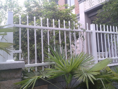 双横杠锌钢护栏